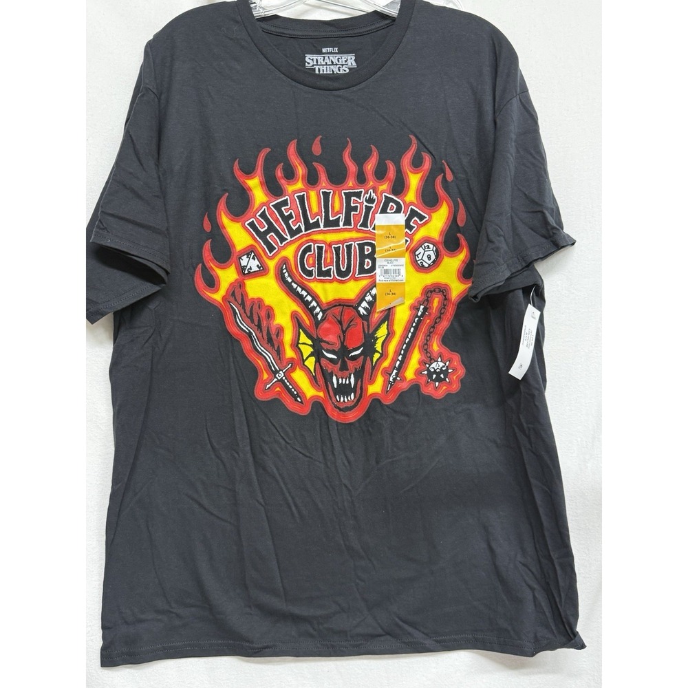 Netflix Stranger Things Hellfire Club Mens Size L Black Graphic T Shirt